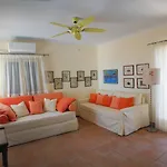 别墅 Sentinel Villa, Portocheli 克兰尼蒂