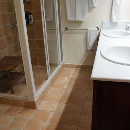 Sentinel Villa, Portocheli クラニディ