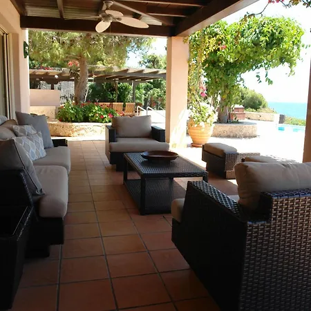 Sentinel Villa, Portocheli ヴィラ クラニディ