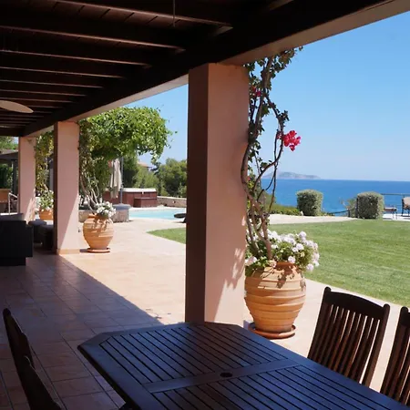 Sentinel Villa, Portocheli Willa *