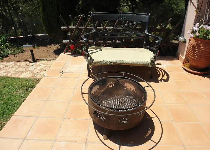 Sentinel Villa, Portocheli